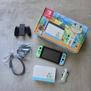 Nintendo Switch - Animal Crossing Limited Edition Handheld Game Console